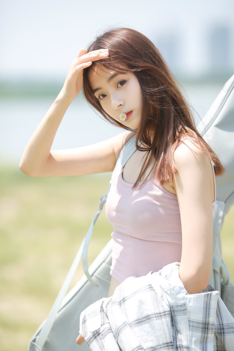 女孩儿的温柔不为世间停留