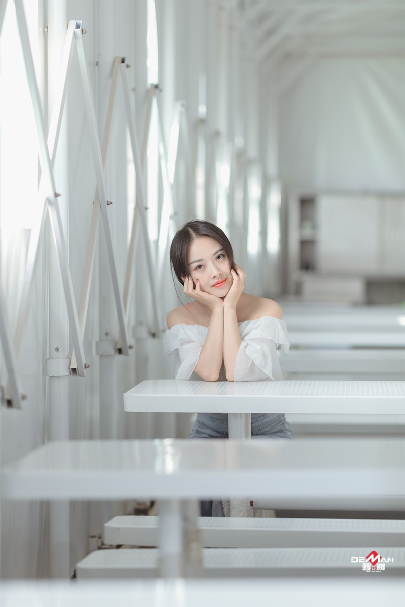 东东—小坐一会