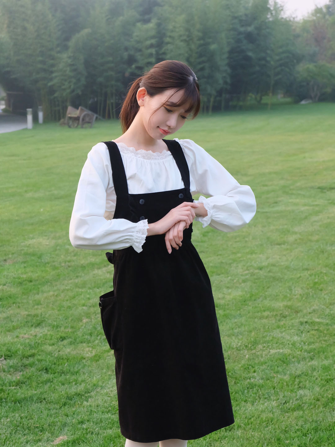 陈潇，女，出生于1992年，北京人，中国模特，毕业于北方工业大学。