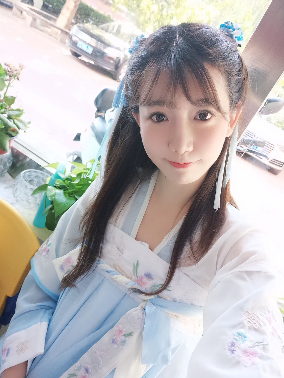 陈潇，女，出生于1992年，北京人，中国模特，毕业于北方工业大学。
