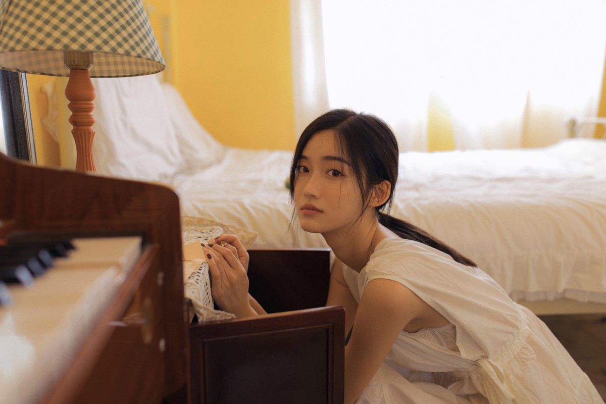 回忆翻起一串铁锈