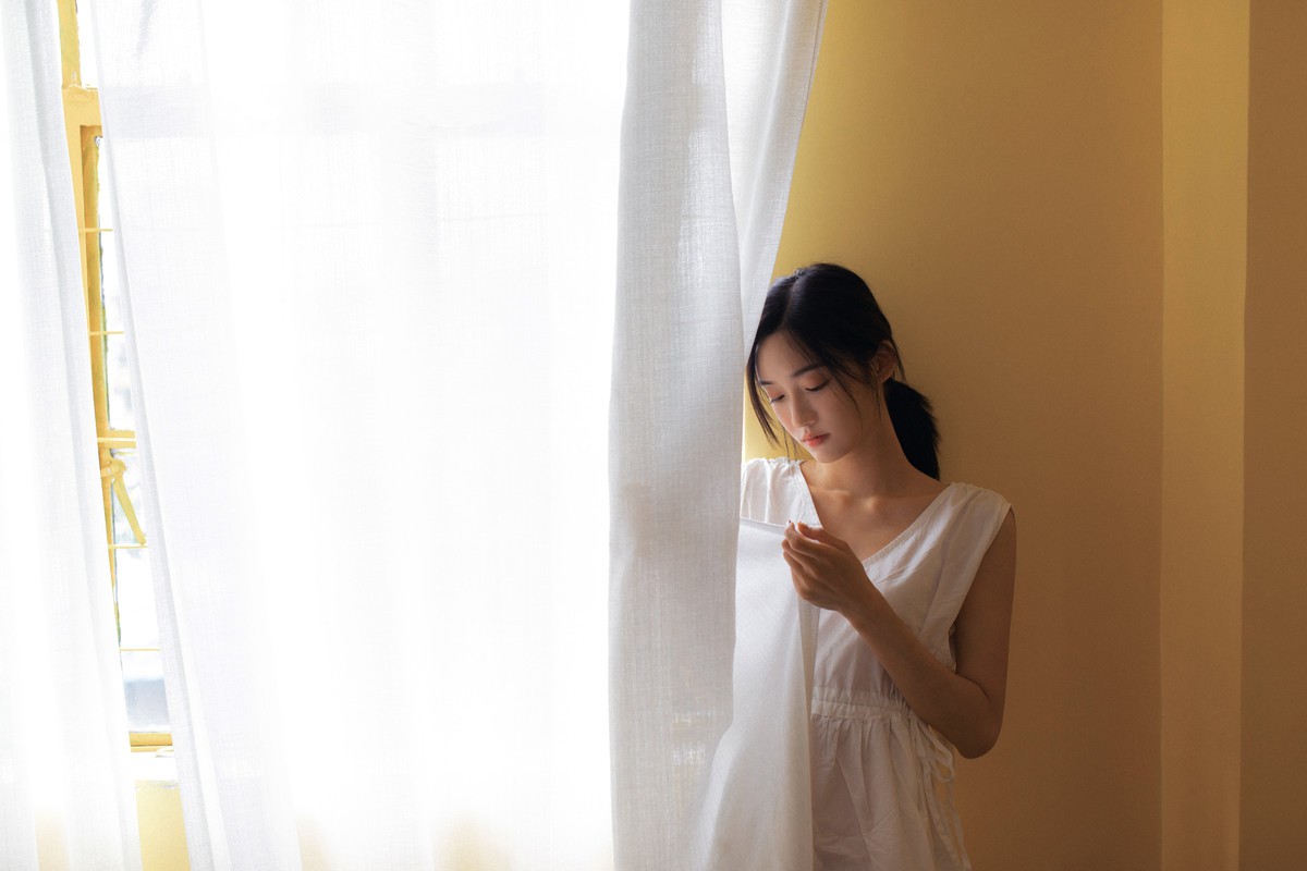 回忆翻起一串铁锈
