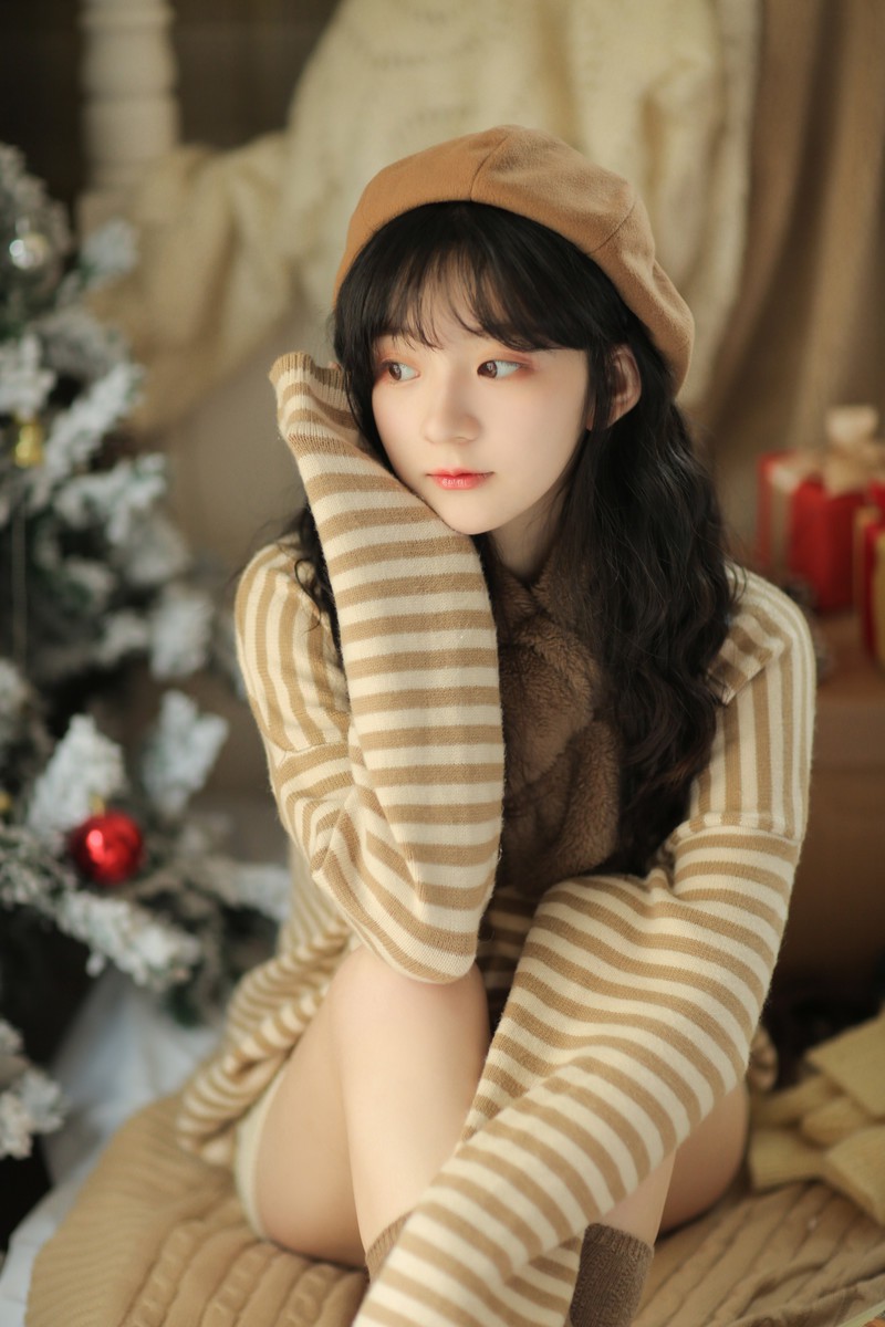I Wanna Be Your Christmas