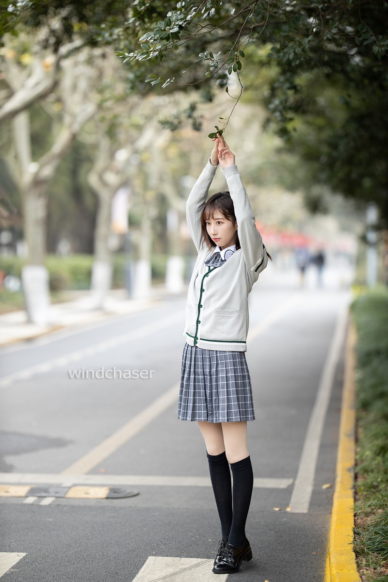 森森
