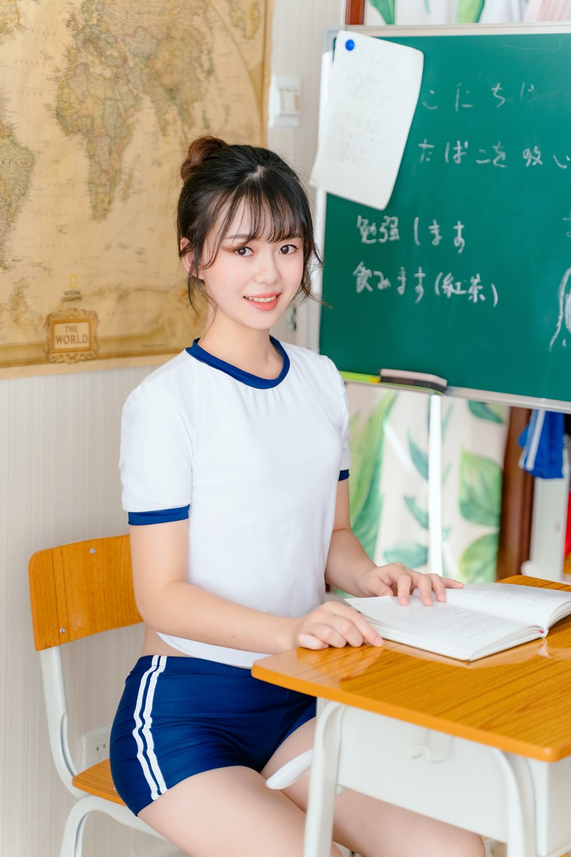 每个女孩都有少女情结