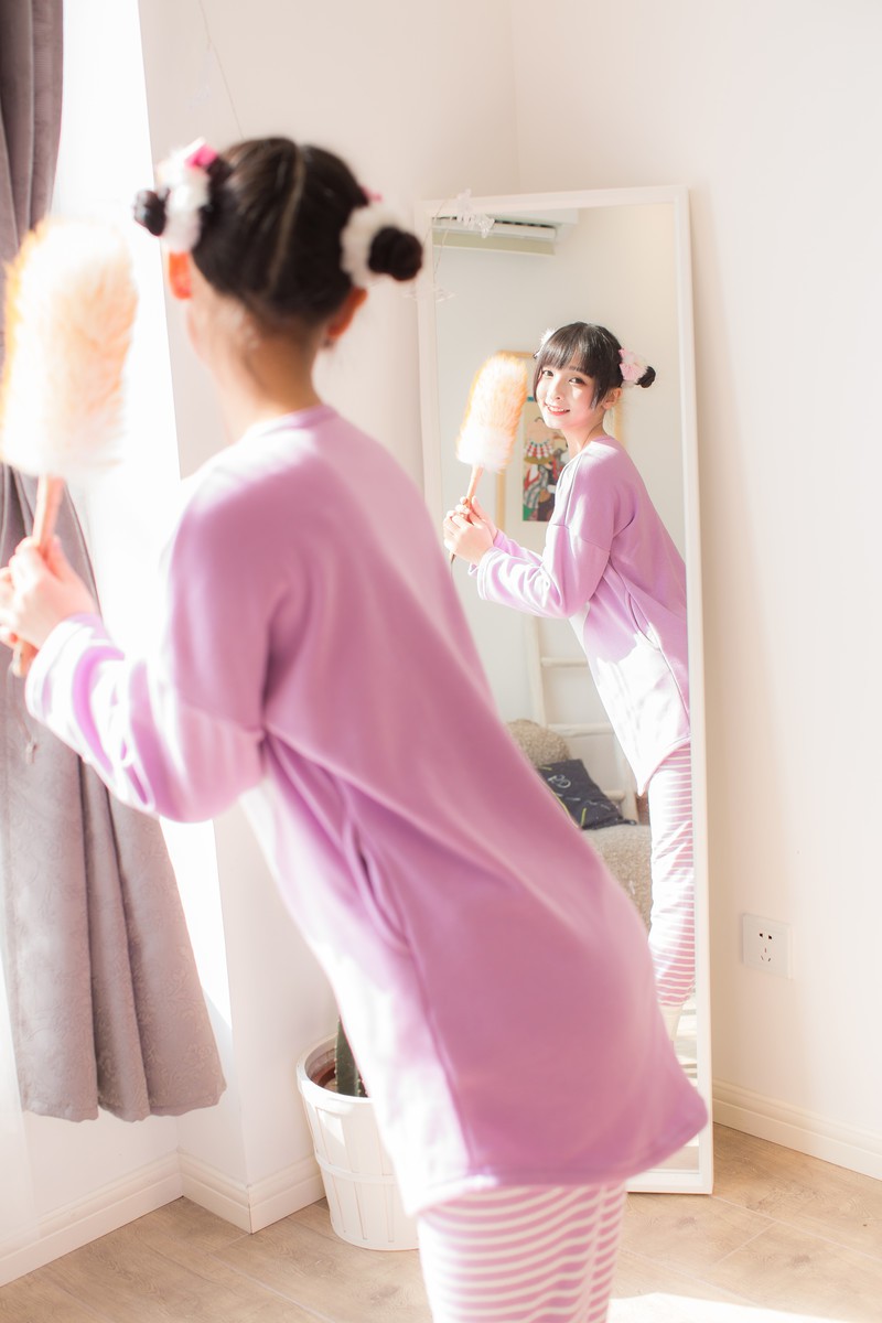 美女 & 睡衣