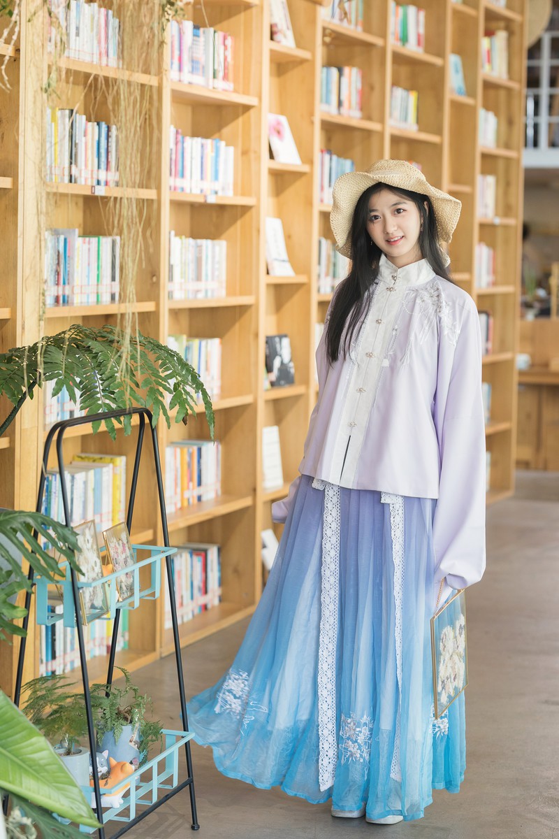 甜甜的小仙女