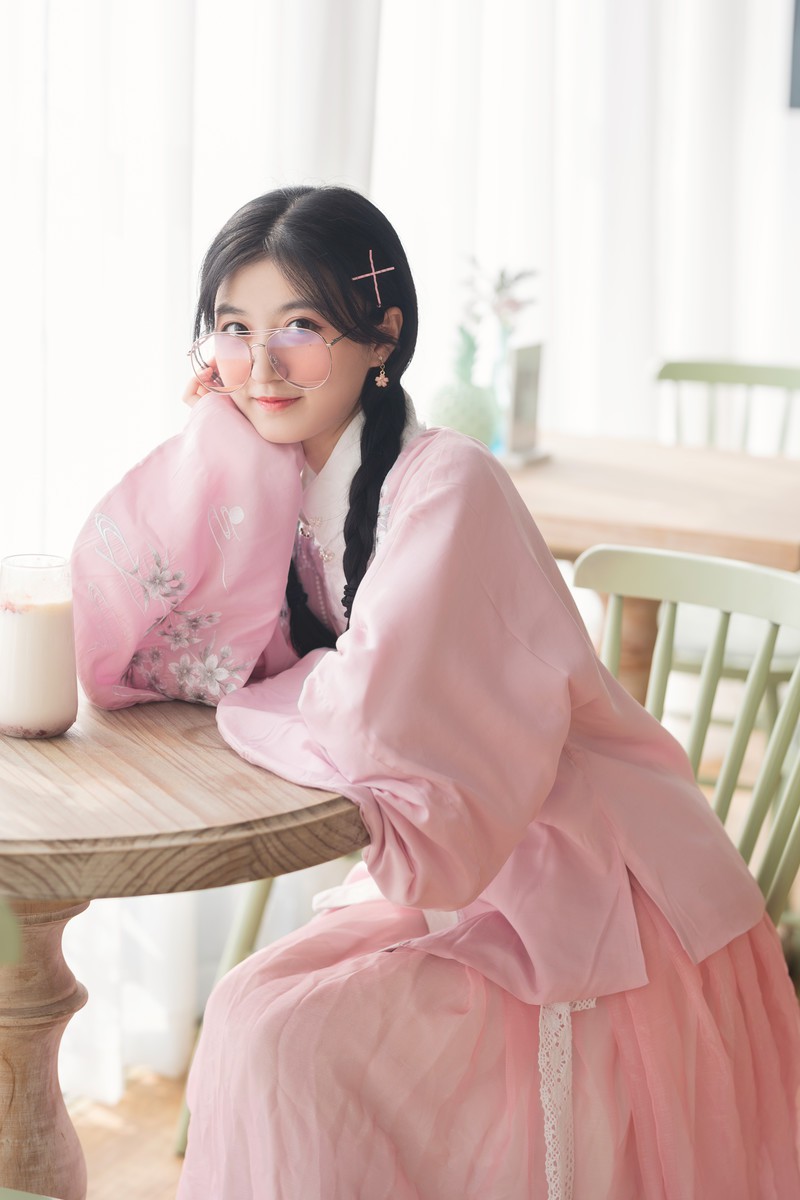 甜甜的小仙女