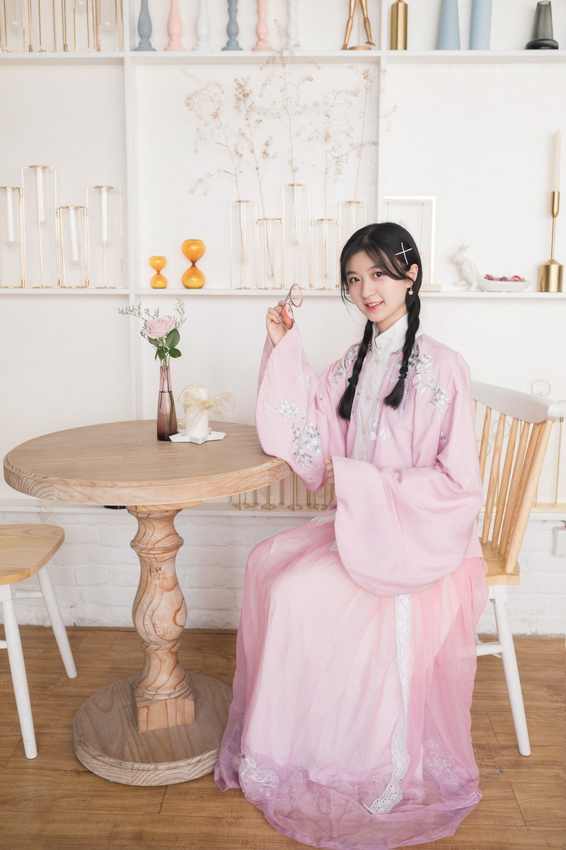 甜甜的小仙女