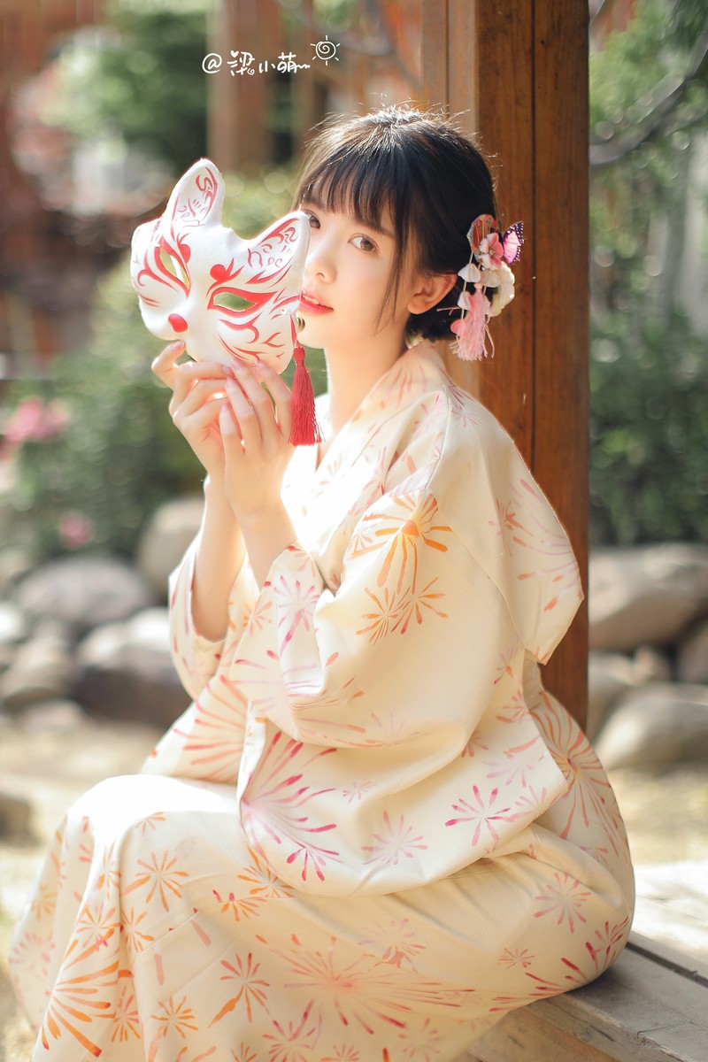 梁小萌—和服