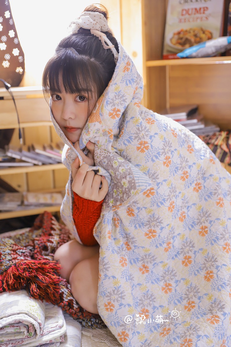梁小萌—红色