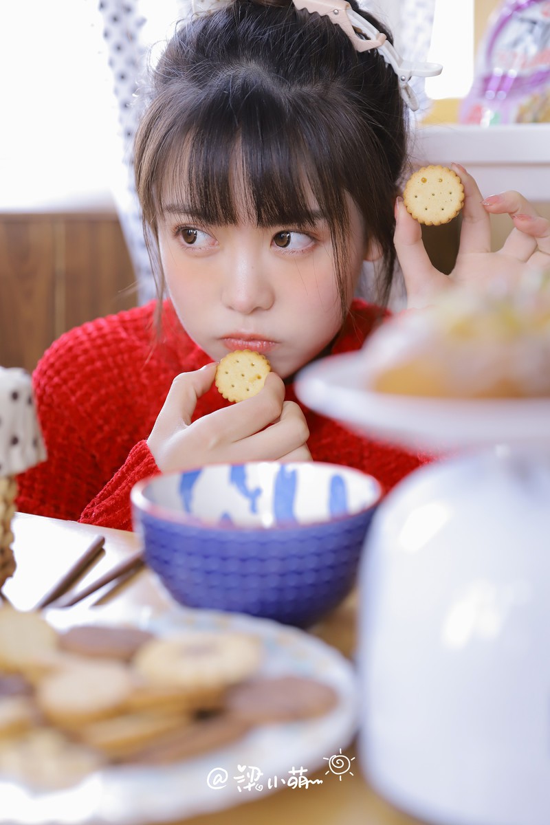 梁小萌—红色