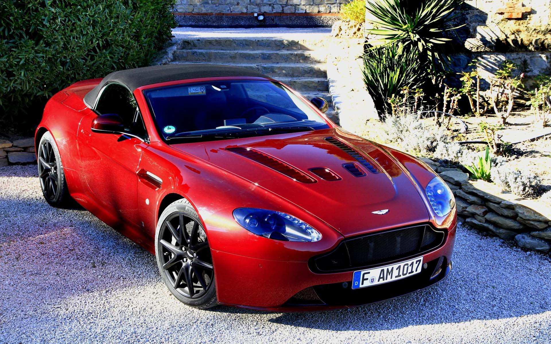 阿斯顿马丁V12 Vantage S