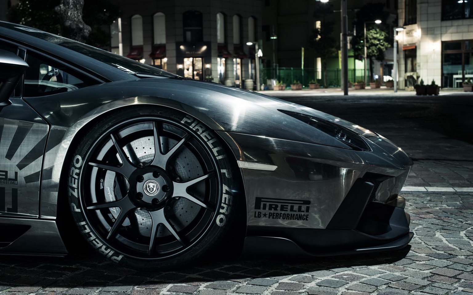 兰博基尼Aventador LP700-4