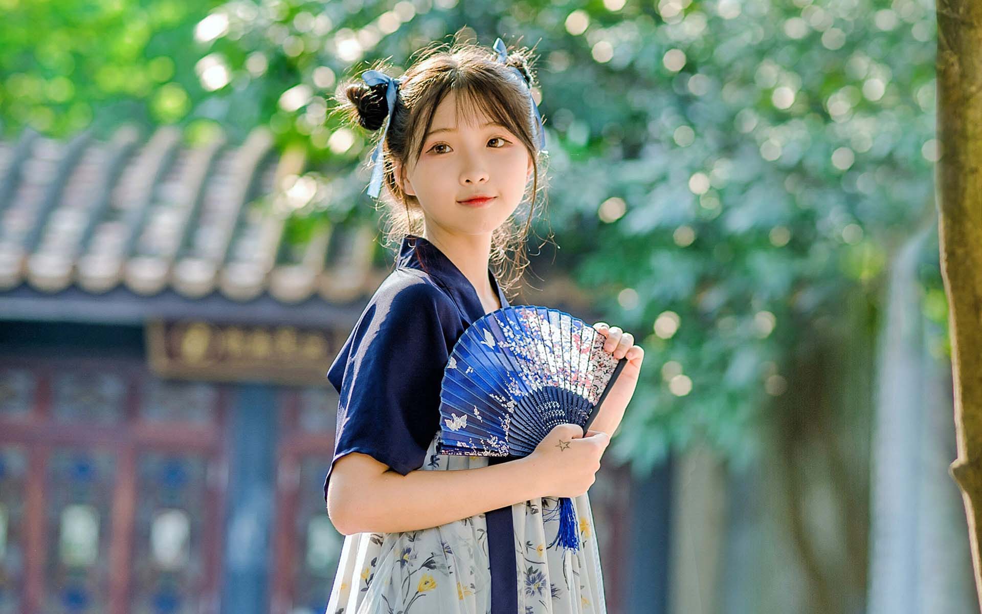 清新脱俗古装美女