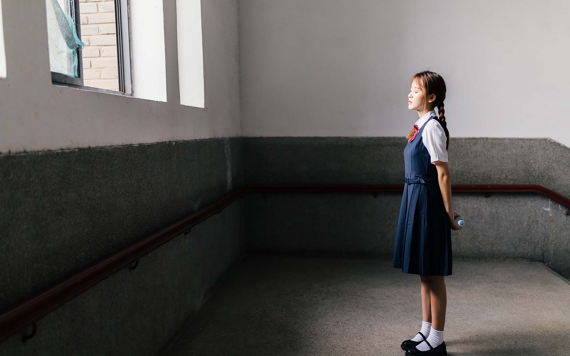 俏丽可爱学生妹