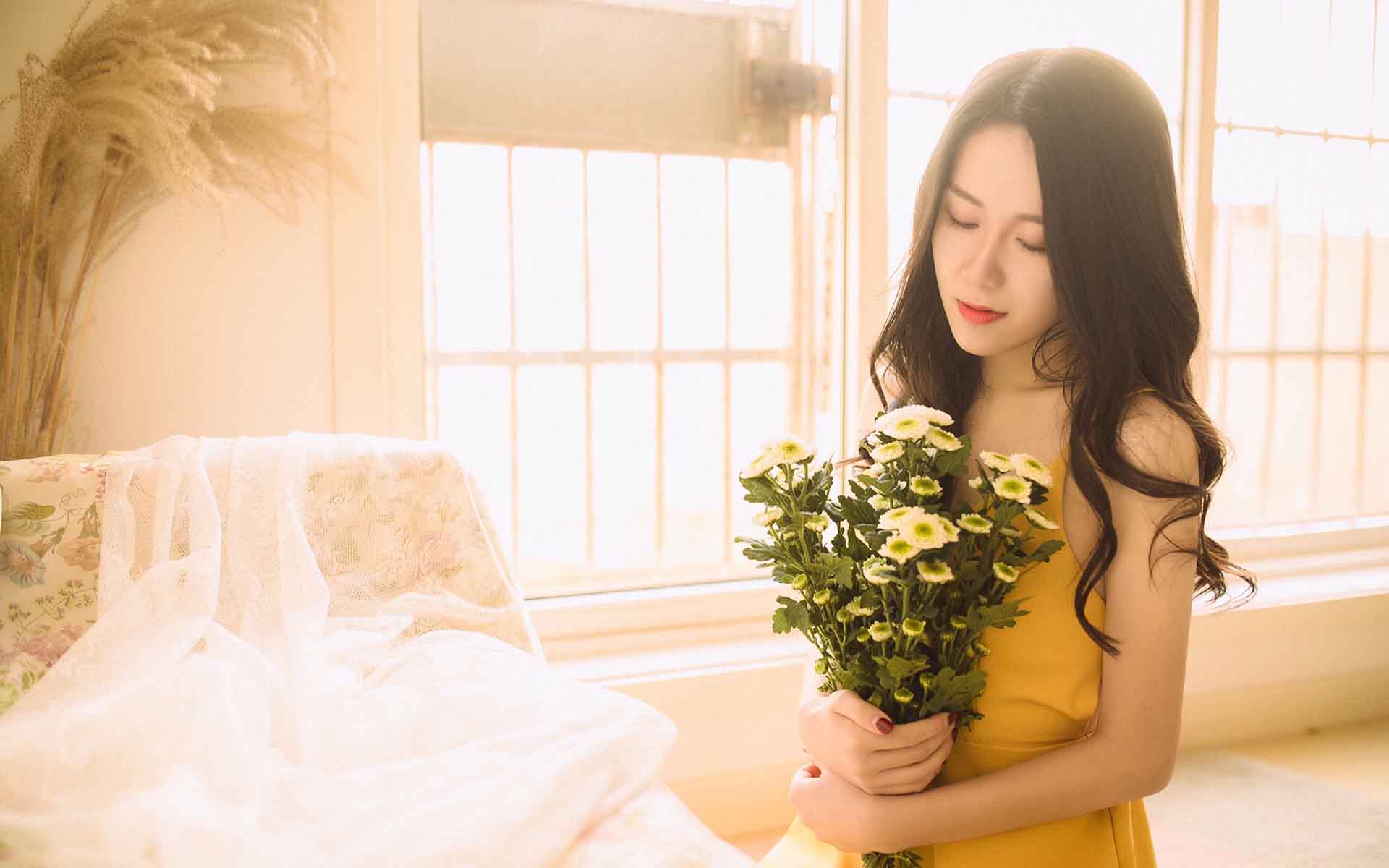 优雅知性美女