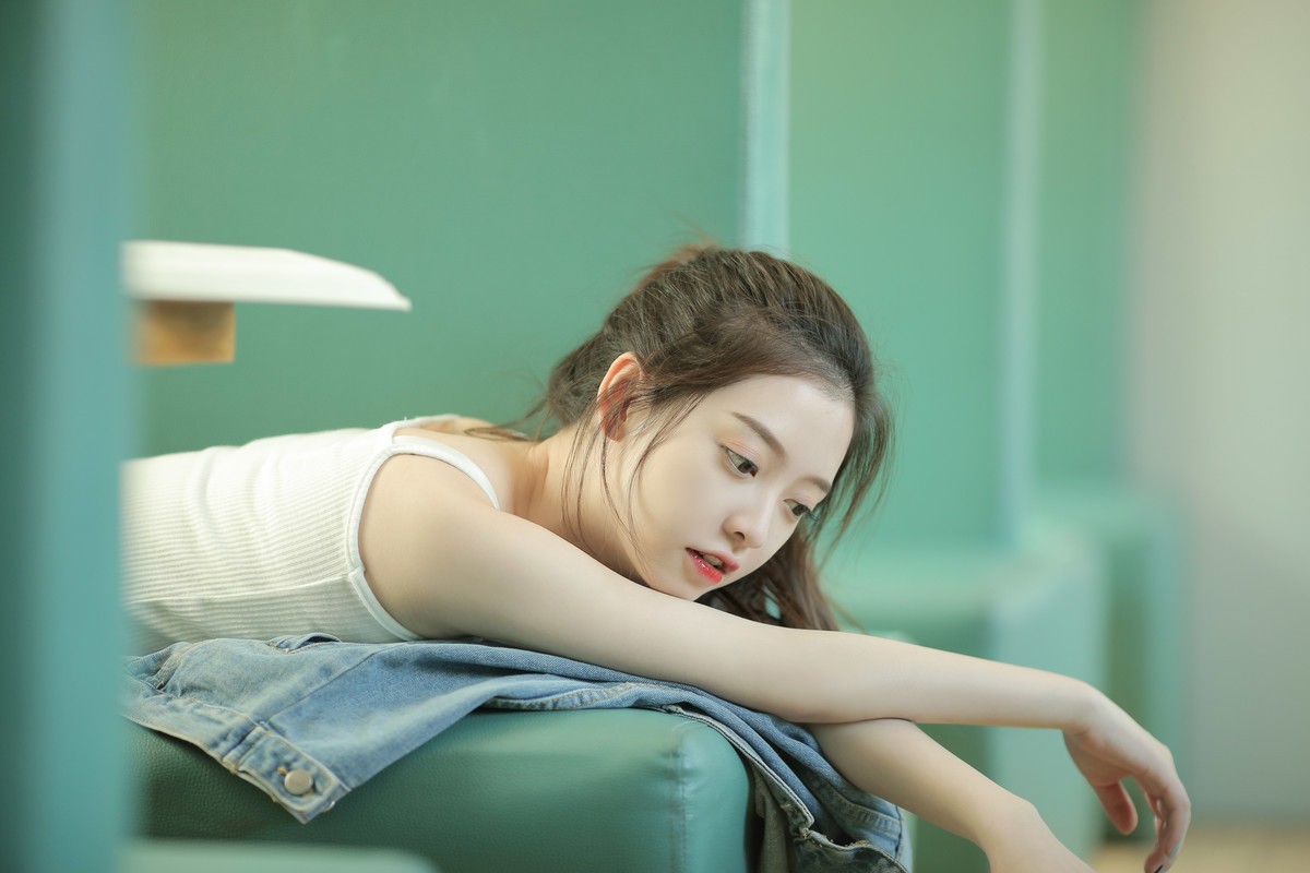 你是我藏在微风里的欢喜